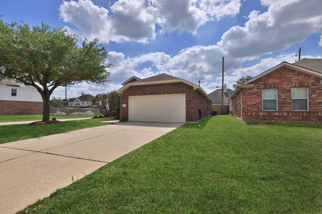 17803 Memorial Falls Drive, Tomball, TX 77375