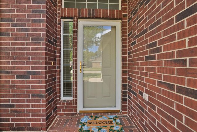 17803 Memorial Falls Drive, Tomball, TX 77375