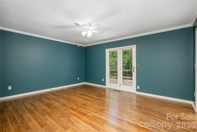 615 Goldview Drive, Hendersonville, NC 28791