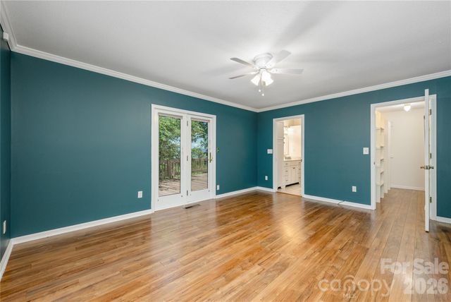 615 Goldview Drive, Hendersonville, NC 28791