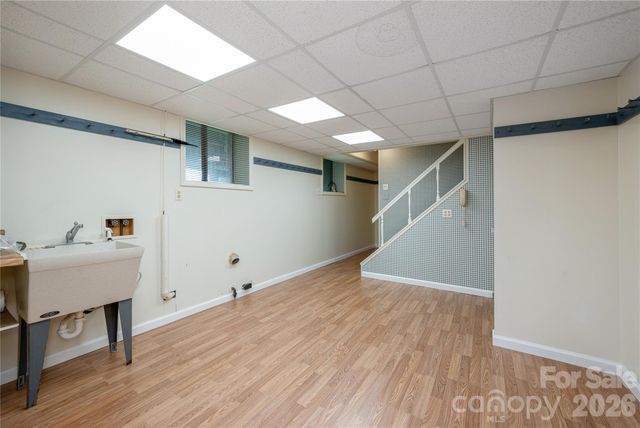 615 Goldview Drive, Hendersonville, NC 28791