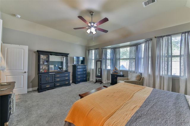 814 Fairway Drive, La Porte, TX 77571