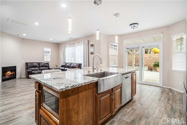 5832 W K-2, Lancaster, CA 93536