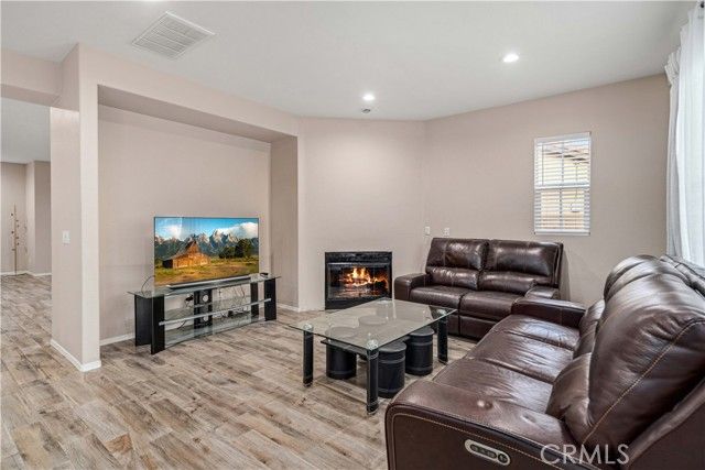 5832 W K-2, Lancaster, CA 93536