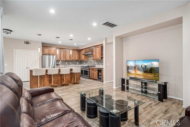 5832 W K-2, Lancaster, CA 93536