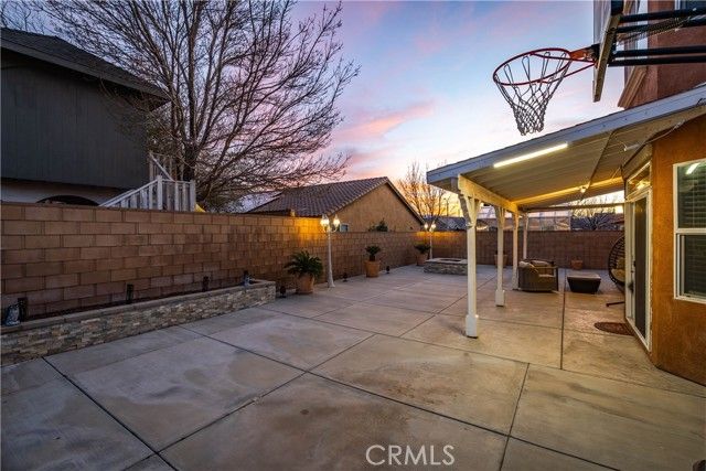 5832 W K-2, Lancaster, CA 93536