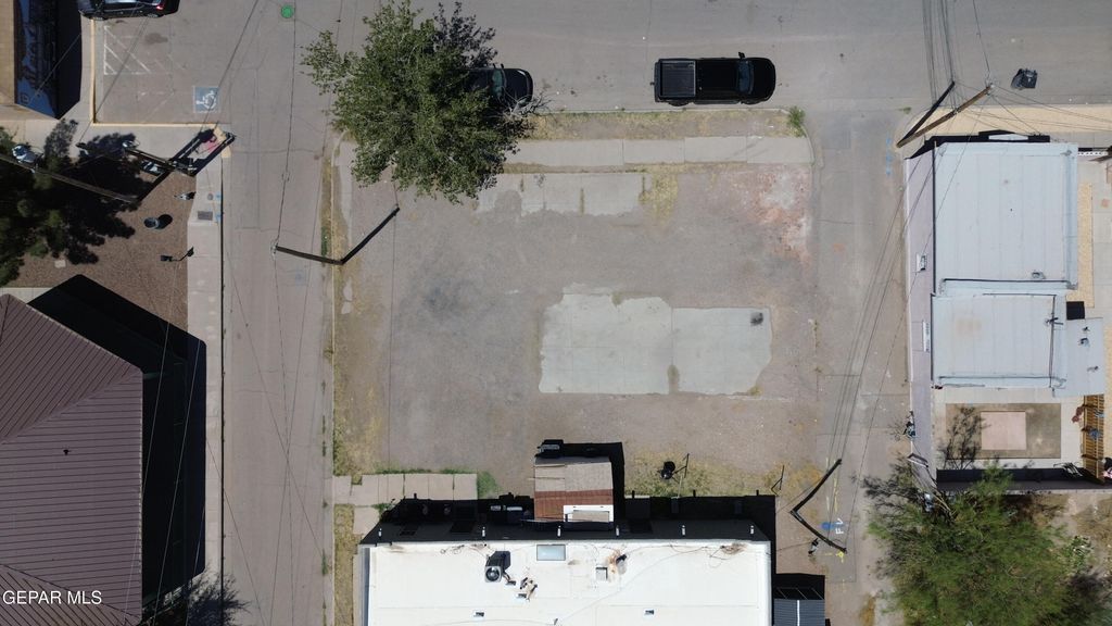410 Charles Road, El Paso, TX 79901