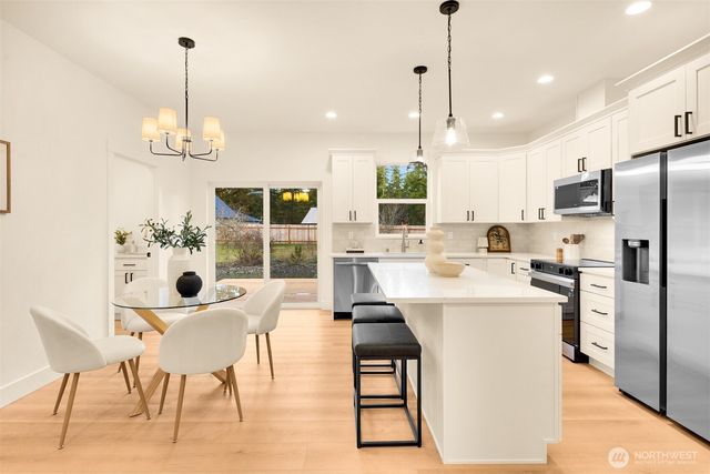 3000 W Martin Road, Shelton, WA 98584