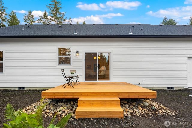 3000 W Martin Road, Shelton, WA 98584