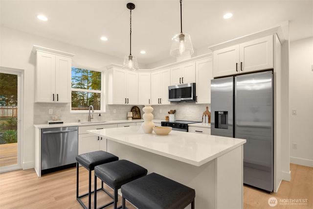 3000 W Martin Road, Shelton, WA 98584