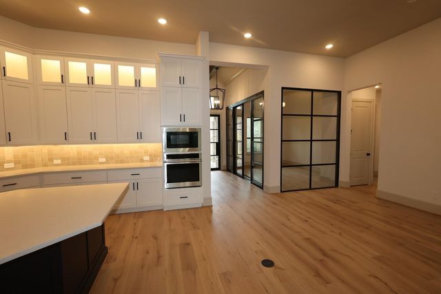 7749 Dog Wood Acres Drive, Montgomery, TX 77316