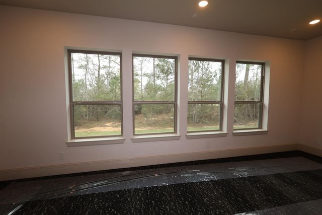 7749 Dog Wood Acres Drive, Montgomery, TX 77316