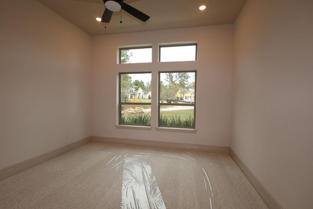 7749 Dog Wood Acres Drive, Montgomery, TX 77316