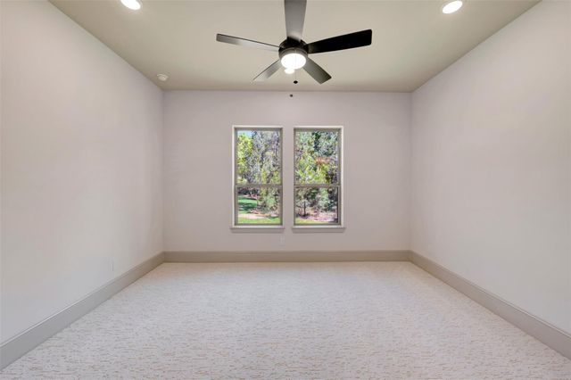 7749 Dog Wood Acres Drive, Montgomery, TX 77316