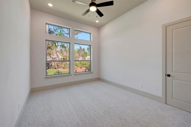 7749 Dog Wood Acres Drive, Montgomery, TX 77316