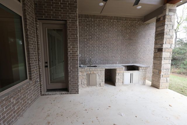 7749 Dog Wood Acres Drive, Montgomery, TX 77316