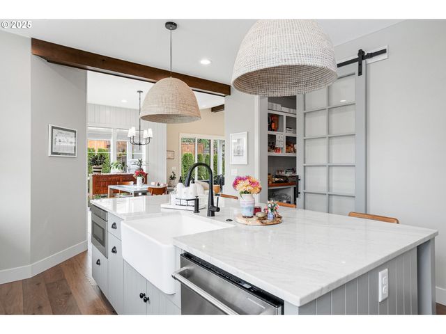 4109 ILLAHE RIVER Ct S, Salem, OR 97302