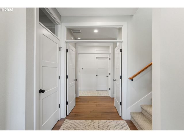 4109 ILLAHE RIVER Ct S, Salem, OR 97302