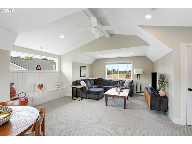 4109 ILLAHE RIVER Ct S, Salem, OR 97302