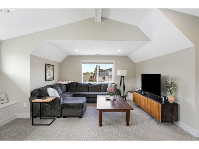 4109 ILLAHE RIVER Ct S, Salem, OR 97302