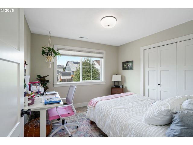 4109 ILLAHE RIVER Ct S, Salem, OR 97302