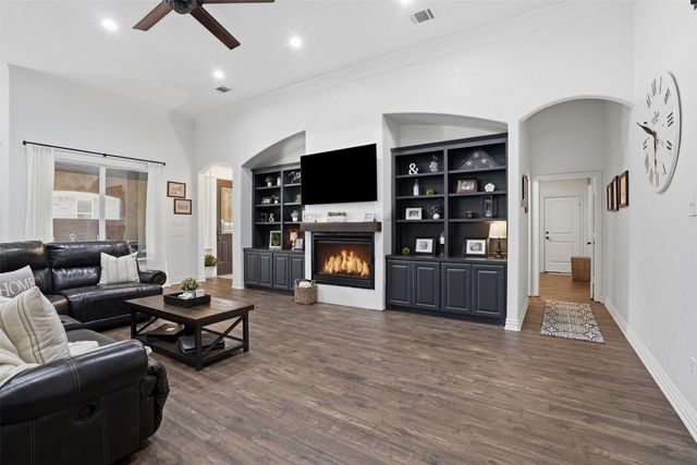 9012 Reata West Drive, Benbrook, TX 76126