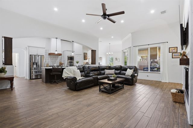 9012 Reata West Drive, Benbrook, TX 76126