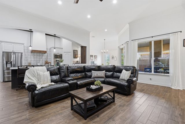 9012 Reata West Drive, Benbrook, TX 76126