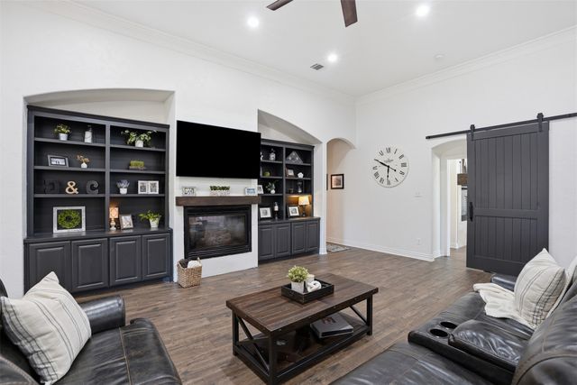 9012 Reata West Drive, Benbrook, TX 76126