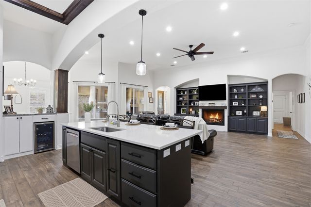 9012 Reata West Drive, Benbrook, TX 76126