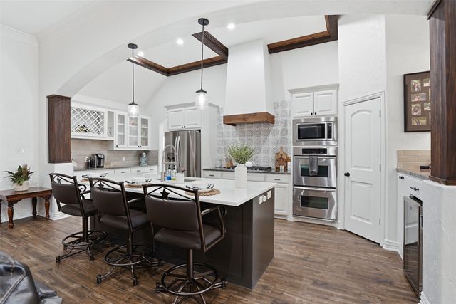 9012 Reata West Drive, Benbrook, TX 76126