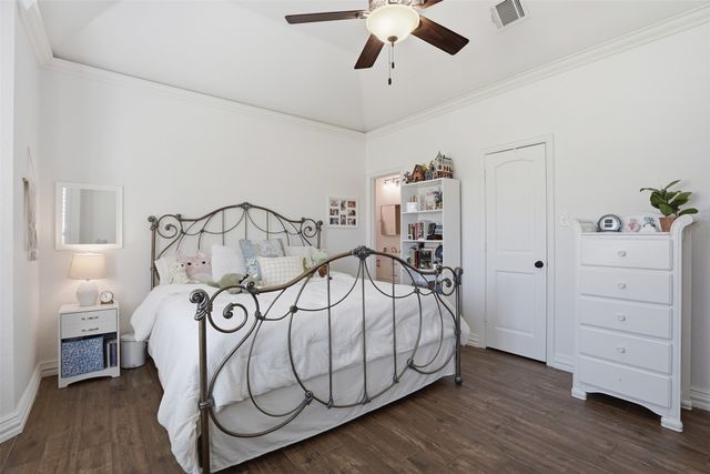 9012 Reata West Drive, Benbrook, TX 76126