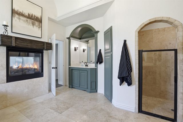 9012 Reata West Drive, Benbrook, TX 76126