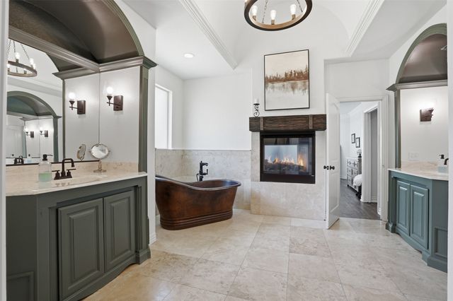 9012 Reata West Drive, Benbrook, TX 76126