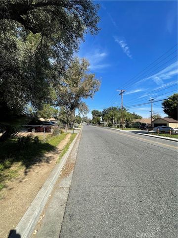 4060 Harrison Street, Riverside, CA 92503