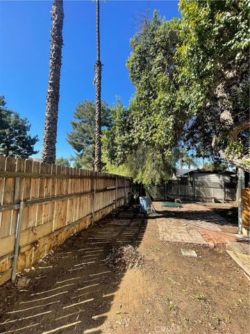 4060 Harrison Street, Riverside, CA 92503