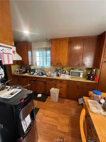 4060 Harrison Street, Riverside, CA 92503