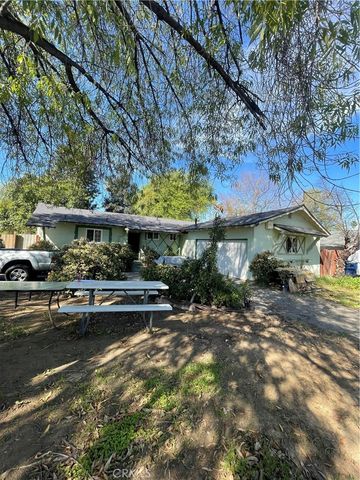 4060 Harrison Street, Riverside, CA 92503