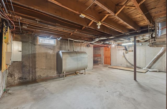 15 Lowell Ave, Holden, MA 01520