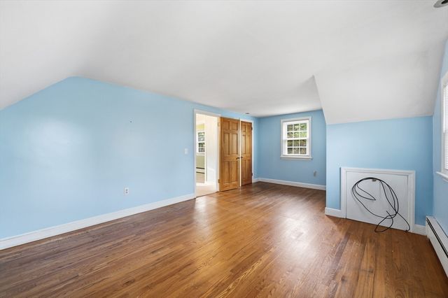 15 Lowell Ave, Holden, MA 01520