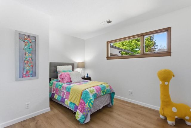1051 Manhattan Court, Sunnyvale, CA 94087