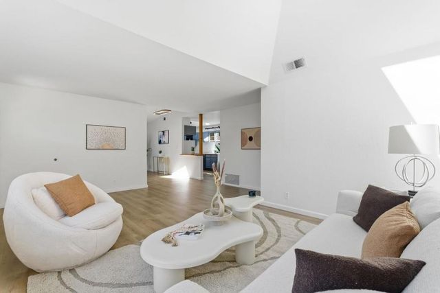 1051 Manhattan Court, Sunnyvale, CA 94087