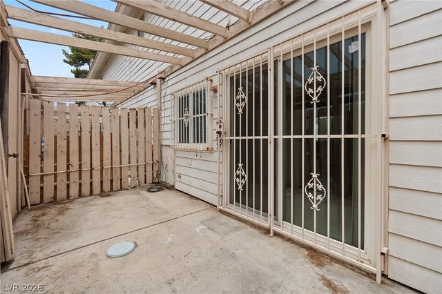 4770 Topaz Street 81, Las Vegas, NV 89121