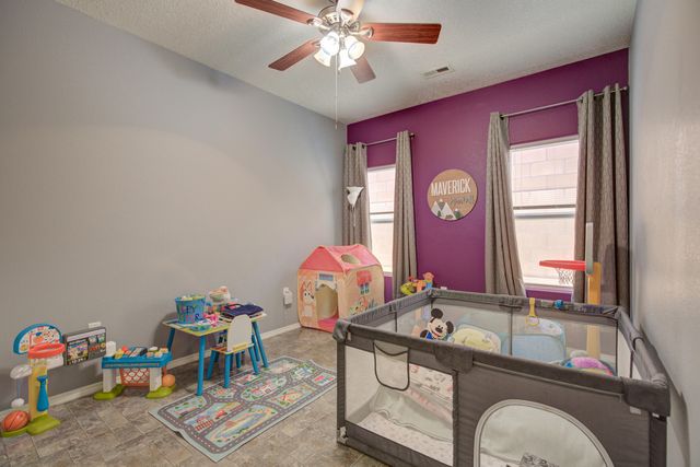 5679 Cold Creek Avenue NW, Albuquerque, NM 87114