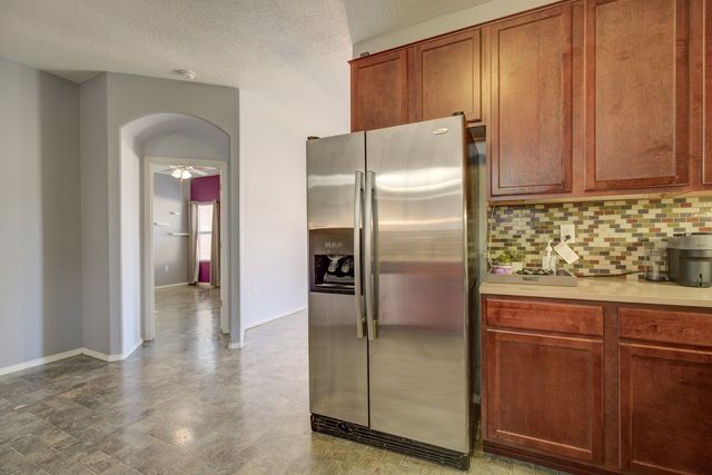 5679 Cold Creek Avenue NW, Albuquerque, NM 87114