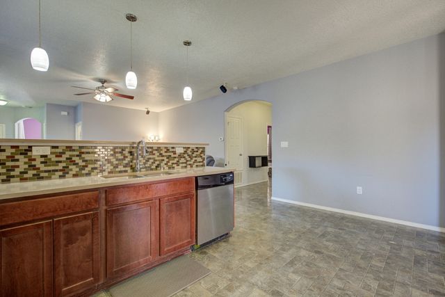 5679 Cold Creek Avenue NW, Albuquerque, NM 87114