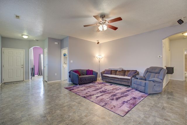 5679 Cold Creek Avenue NW, Albuquerque, NM 87114