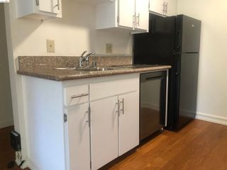 250 Whitmore St 302, Oakland, CA 94611