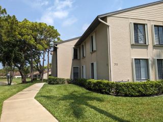711 Sunny Pine Way B1, Greenacres, FL 33415