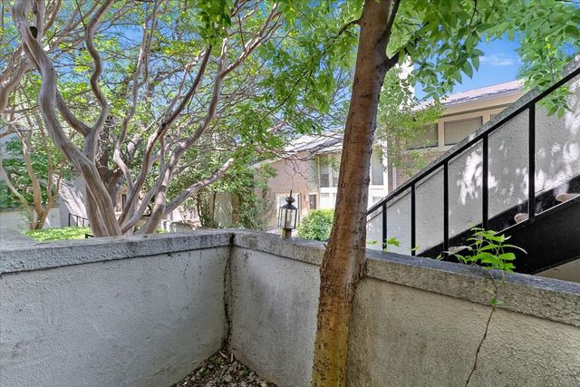 9621 Walnut Street 6106, Dallas, TX 75243